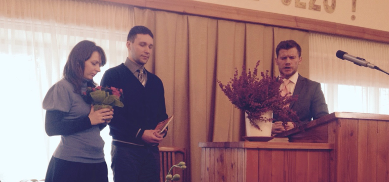 Przyjęcie do zboru rodzin z Ukrainy
